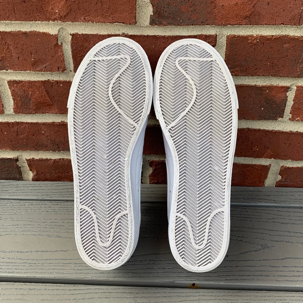 Nike Blazer Low Platform Sneaker - Picture 5 of 13